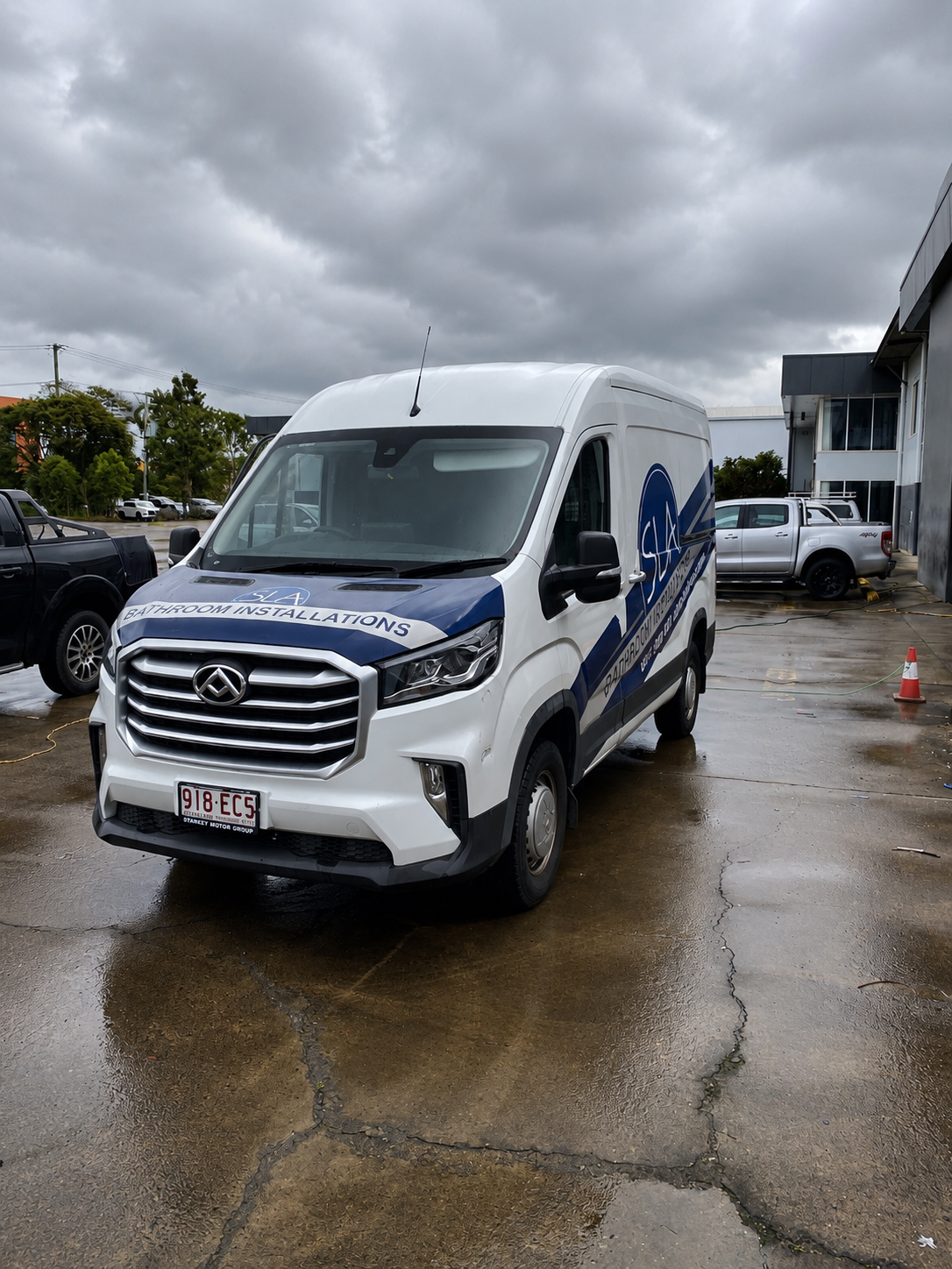 LDV Van Exterior Detail and De-Wrap BEFORE