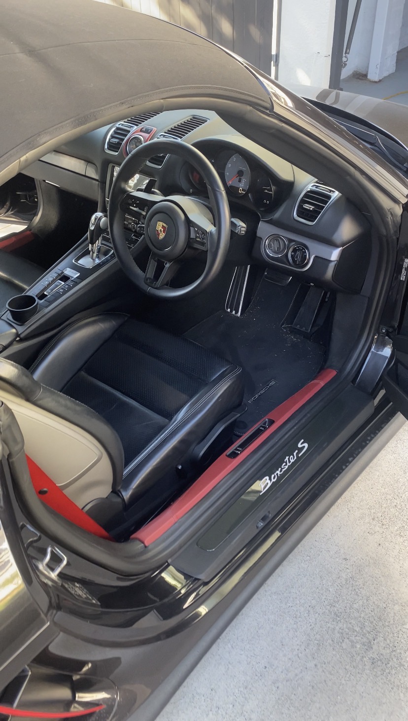 Porsche 911 Boxter S Interior Detail BEFORE